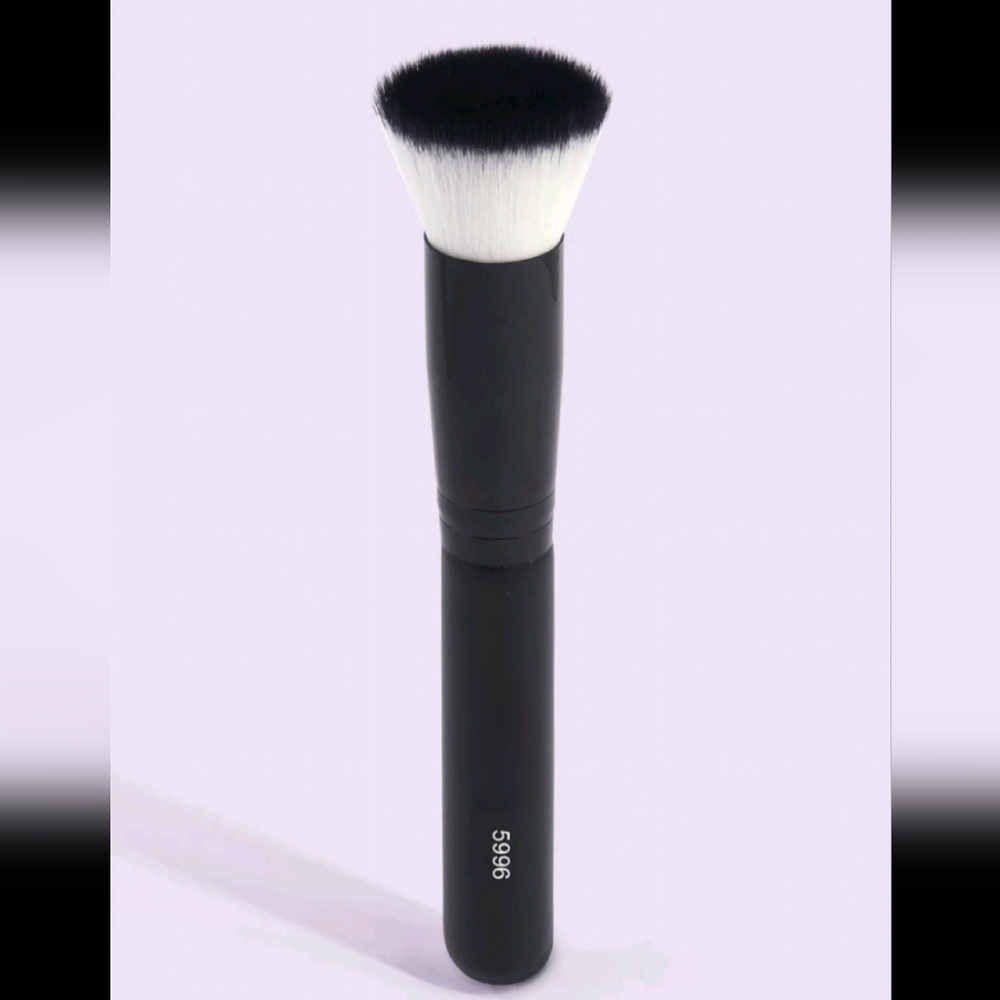Foundation Brush
